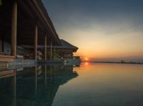 Villa The Longhouse , Infinity Pool